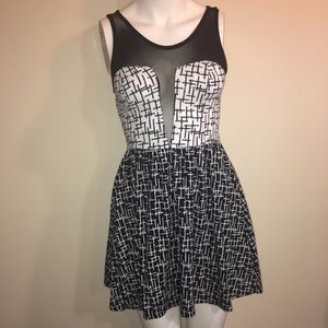 Black and white dress. Size medium